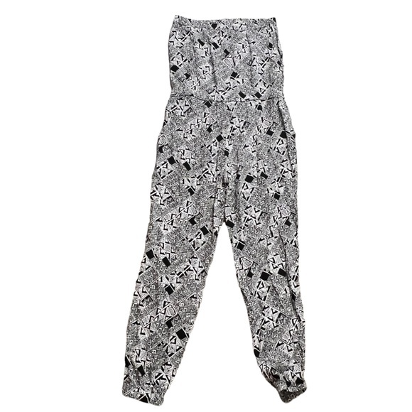 Aeropostale Black & White geometric strapless jumpsuit with drawstring‎ waist M - Picture 3 of 7